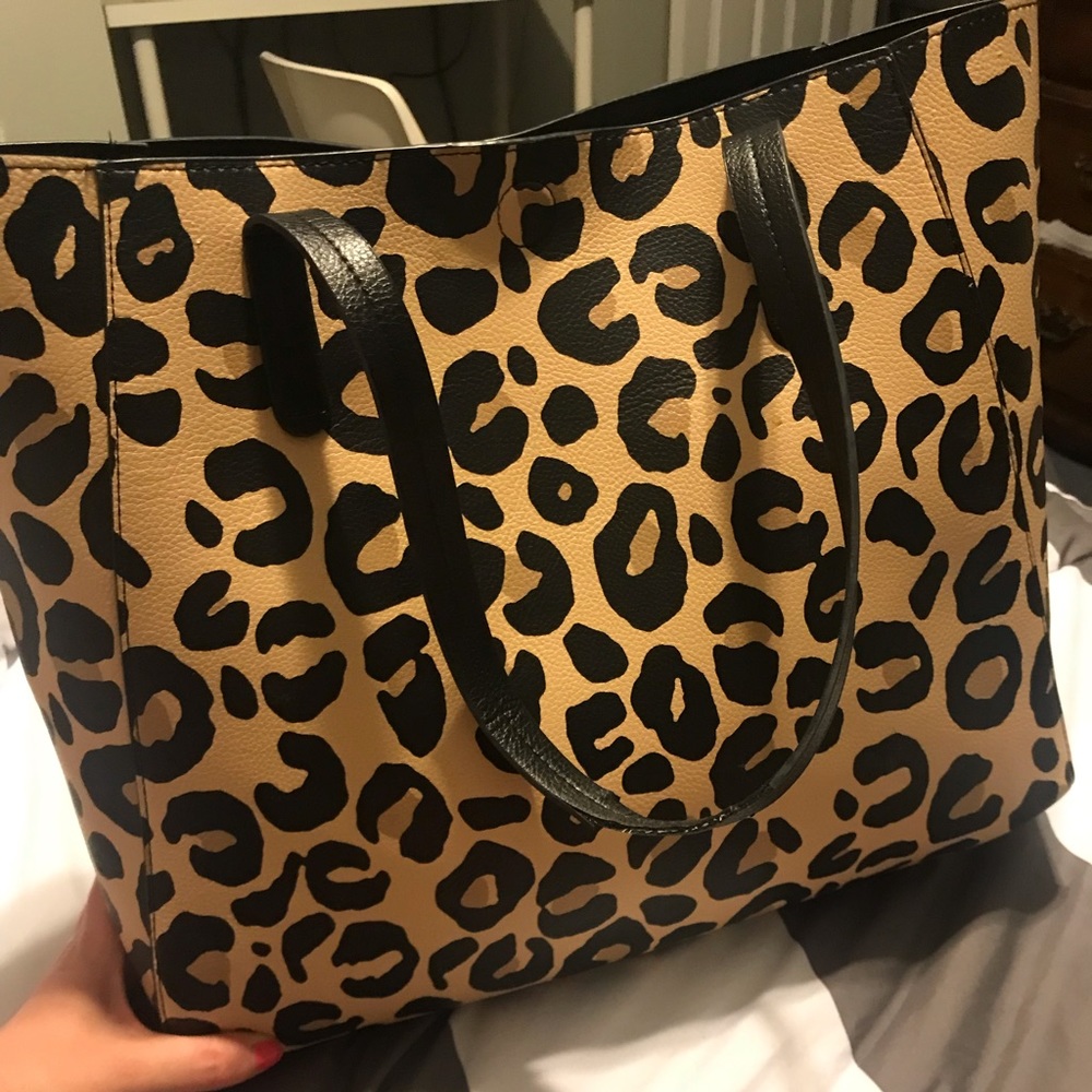 Reversible leopard print/ black tote